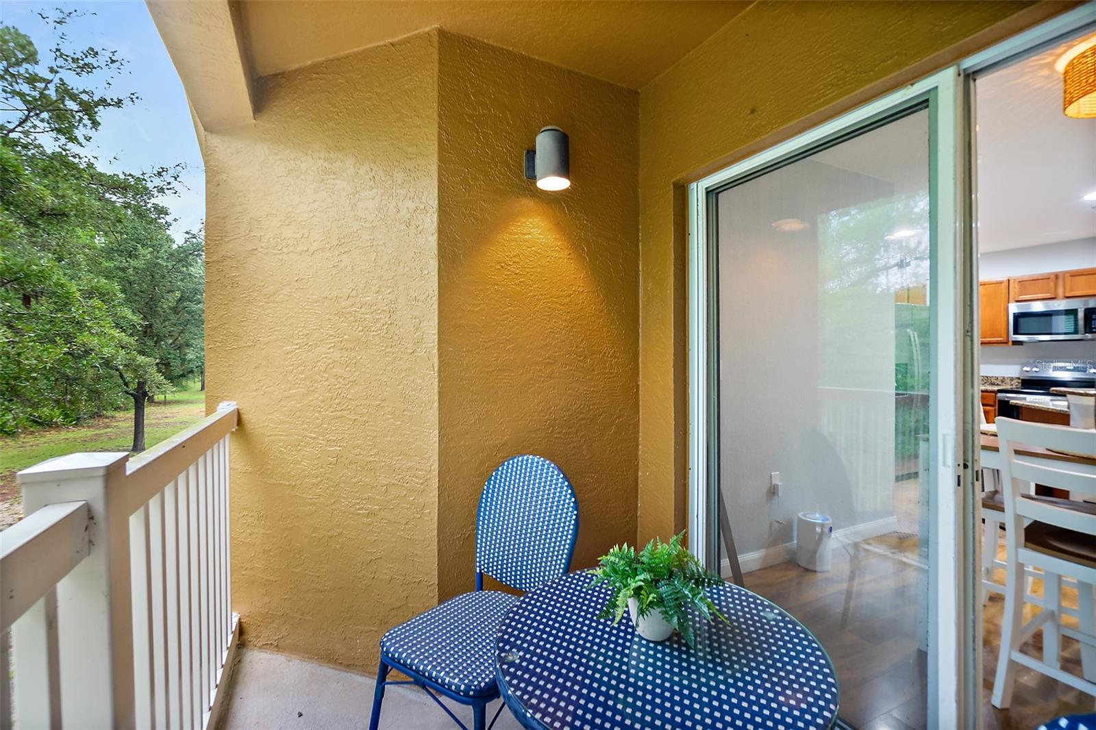 PALM POINTE I - Residential