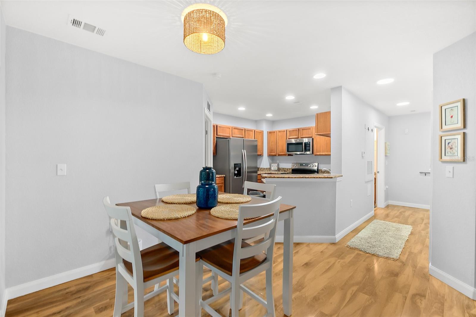 PALM POINTE I - Residential