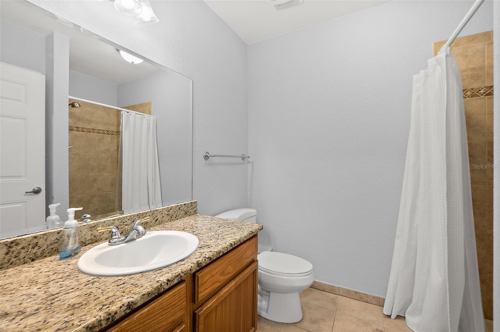 PALM POINTE I - Residential