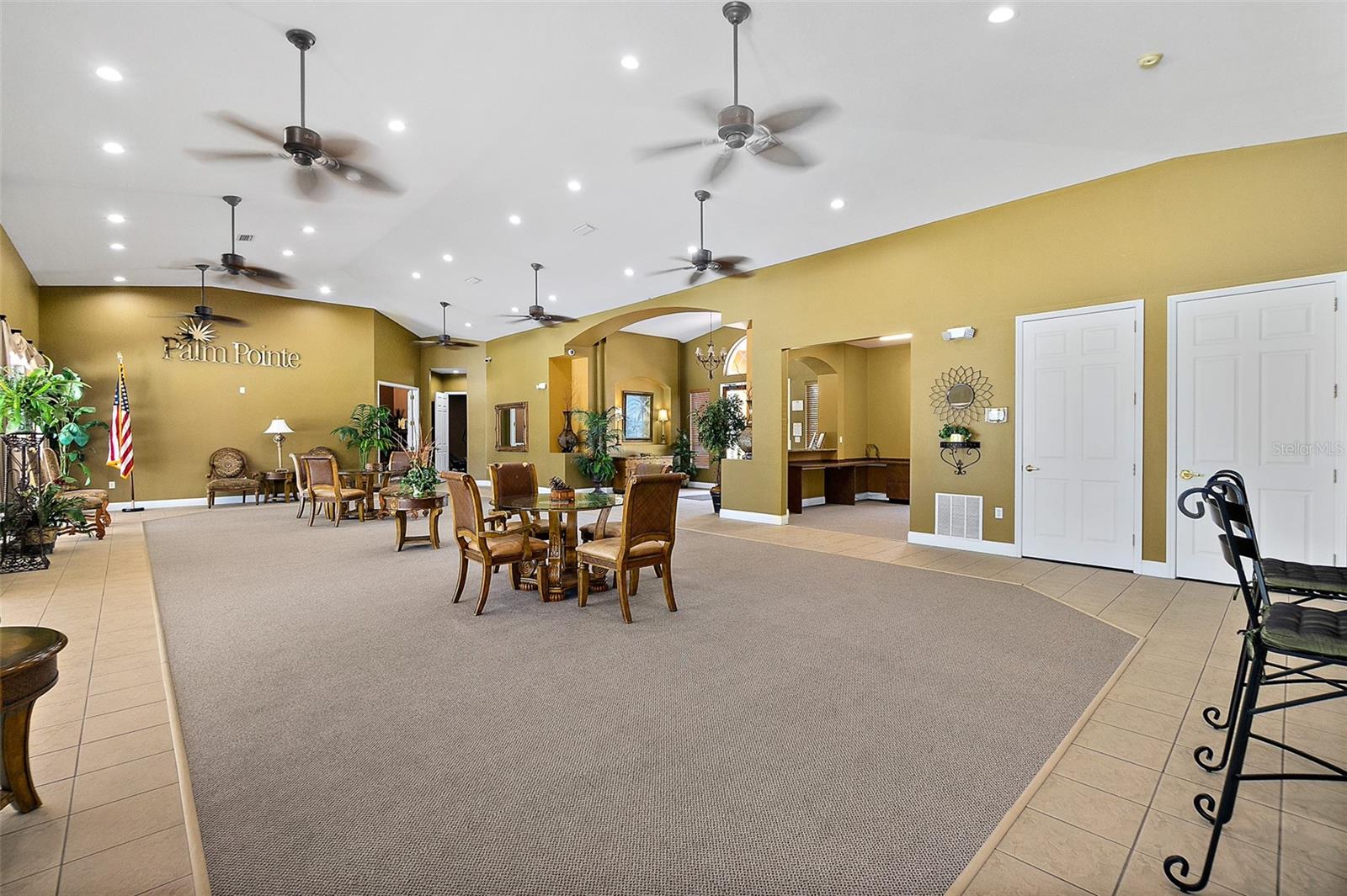 PALM POINTE I - Residential