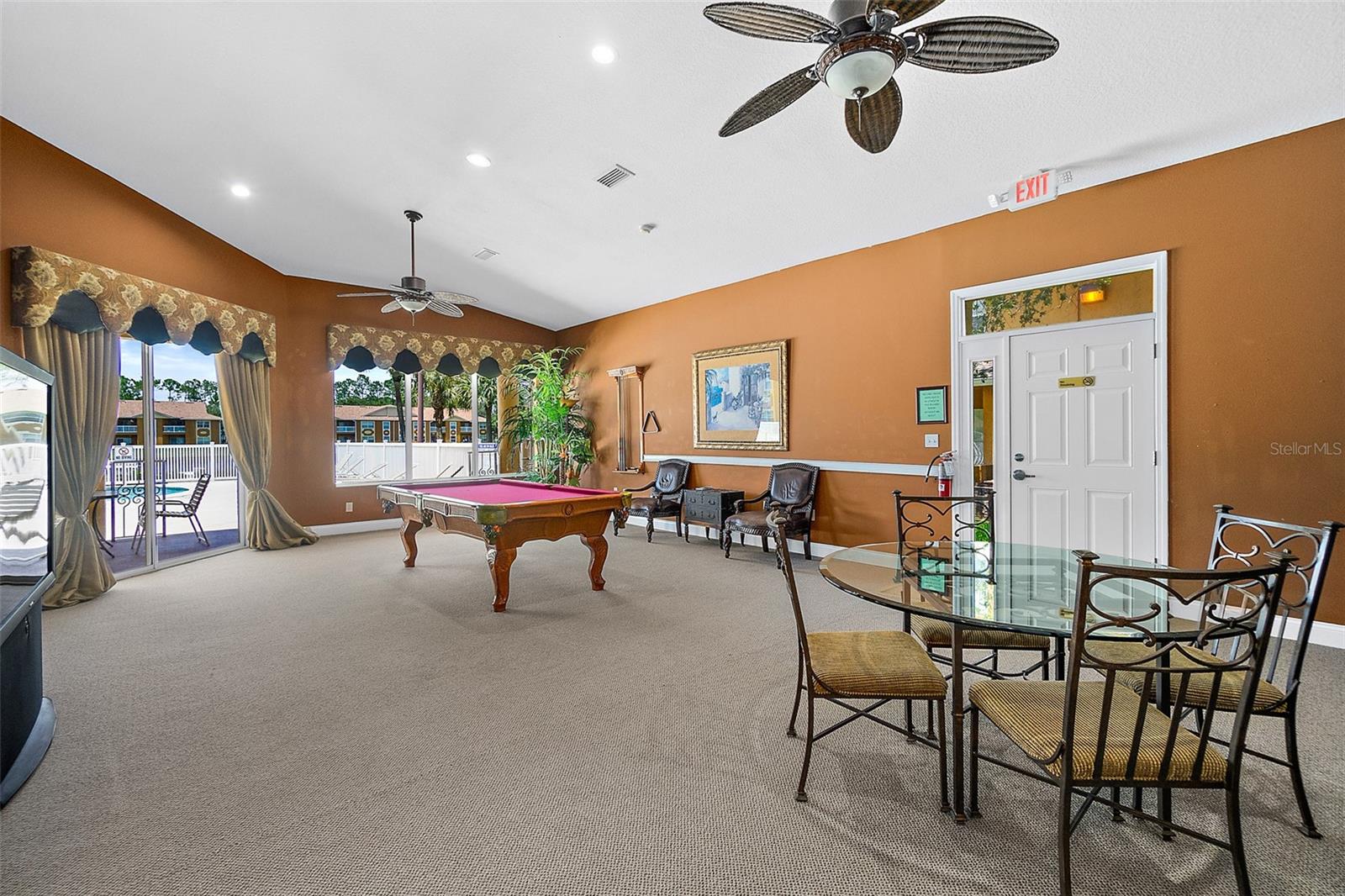 PALM POINTE I - Residential