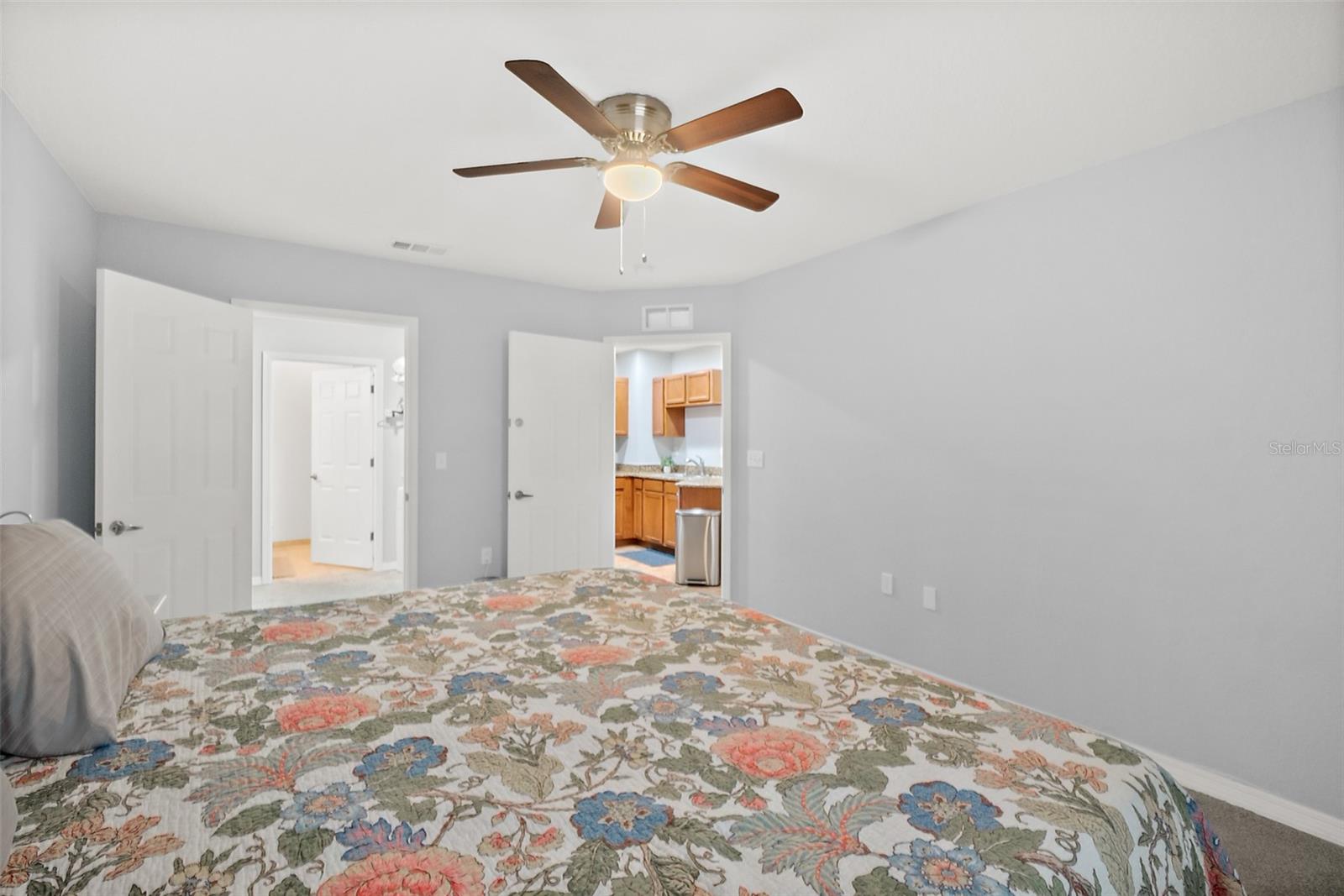 PALM POINTE I - Residential