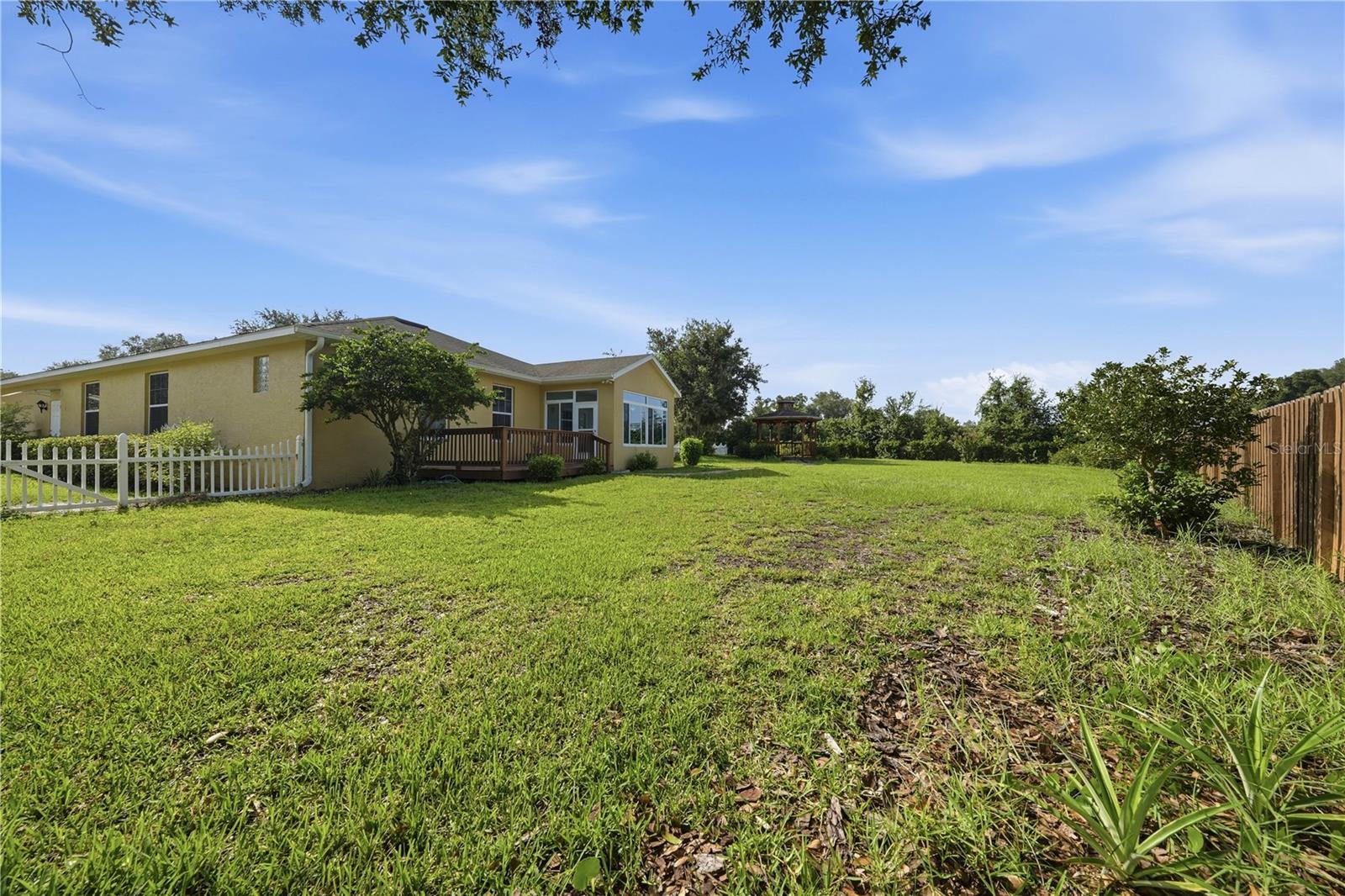 TWIN LAKES ESTATES - Residential