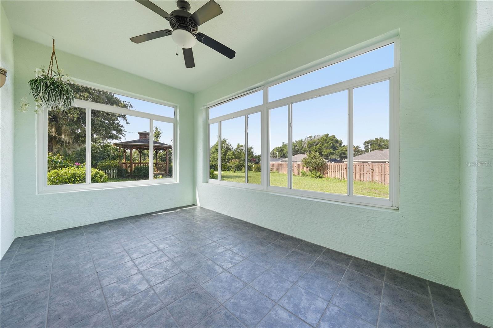 TWIN LAKES ESTATES - Residential