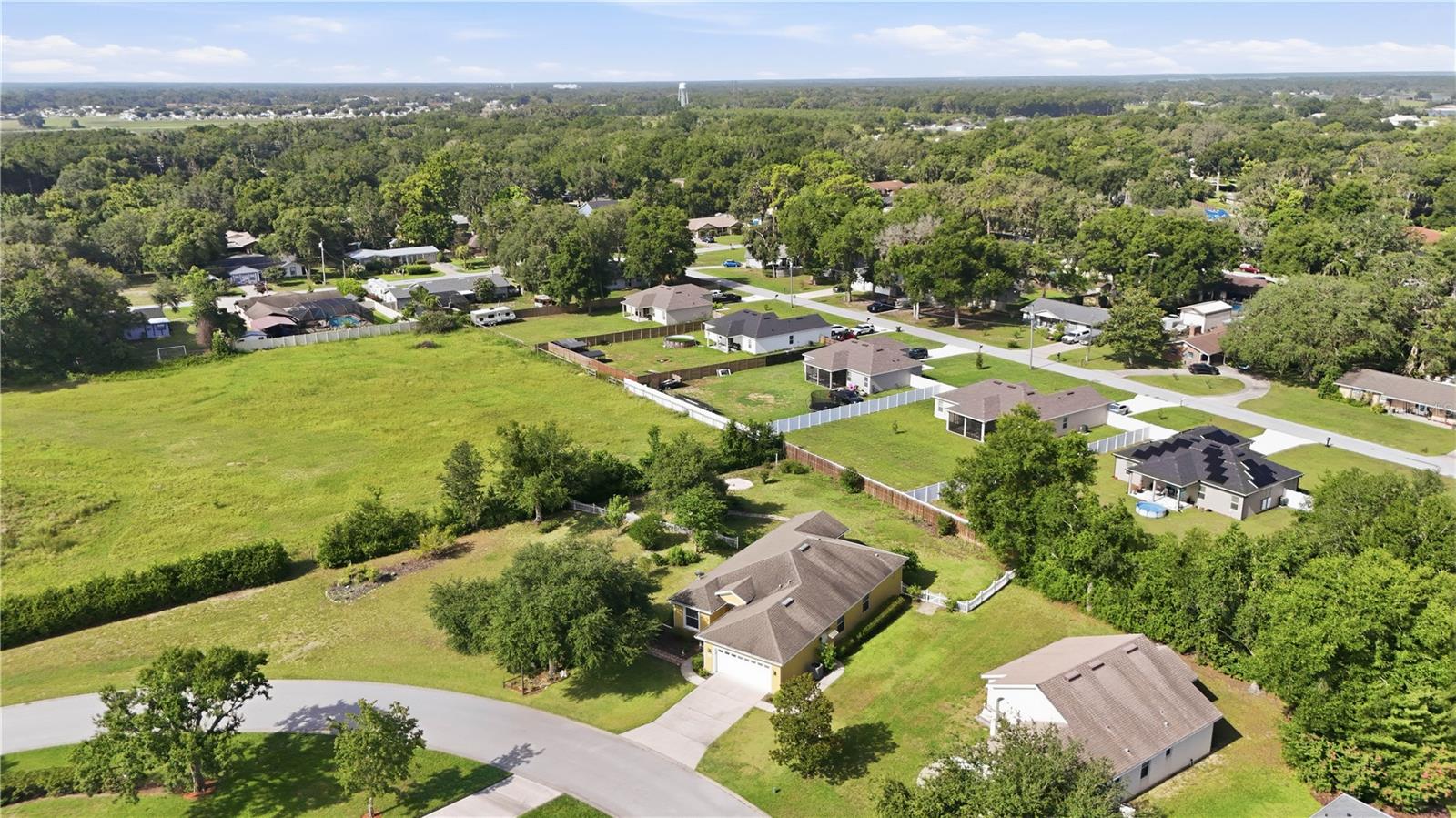 TWIN LAKES ESTATES - Residential