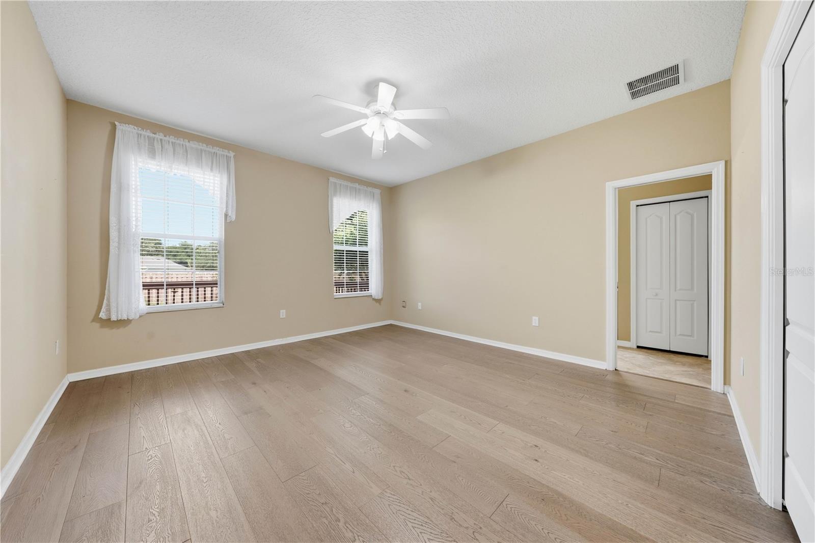 TWIN LAKES ESTATES - Residential