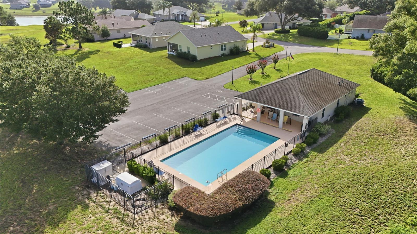 TWIN LAKES ESTATES - Residential