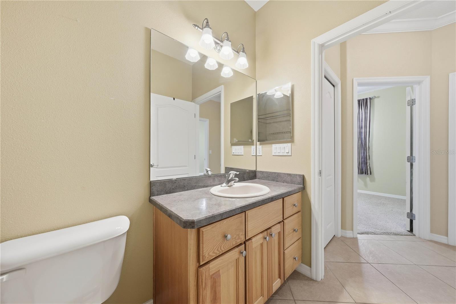 TWIN LAKES ESTATES - Residential