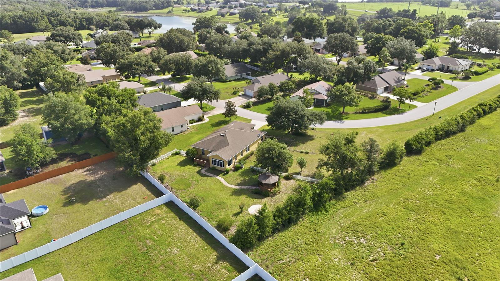 TWIN LAKES ESTATES - Residential