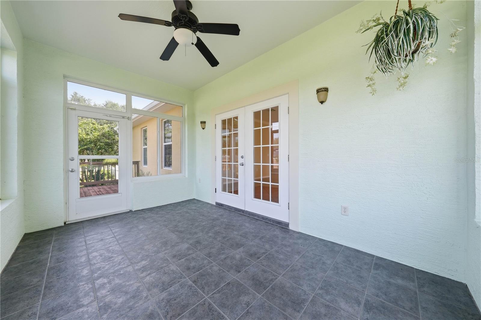 TWIN LAKES ESTATES - Residential
