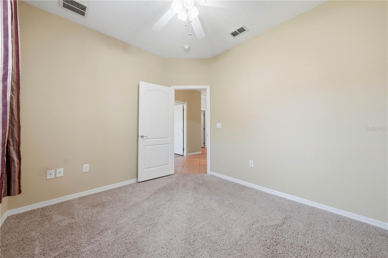 TWIN LAKES ESTATES - Residential