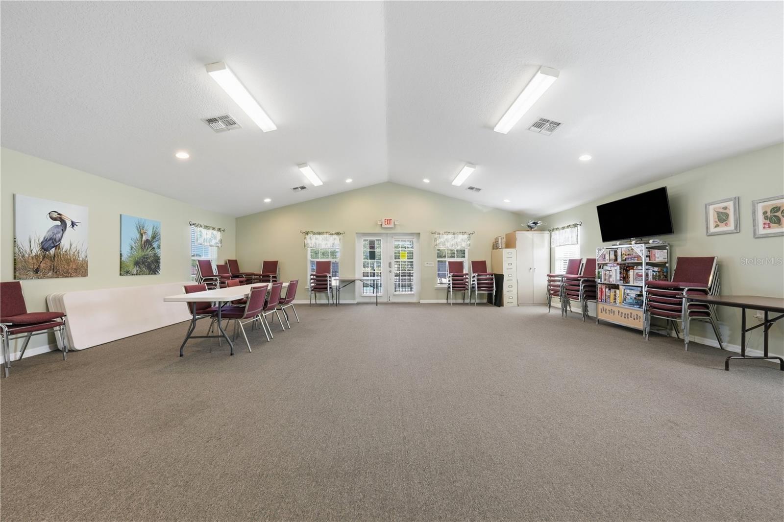 TWIN LAKES ESTATES - Residential