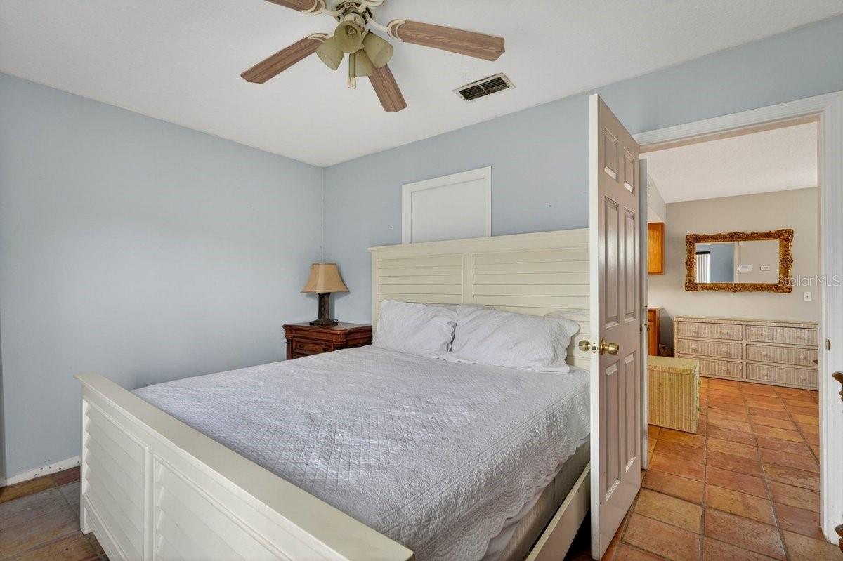 INDIAN HARBOR ESTATES UNIT 04 - Residential