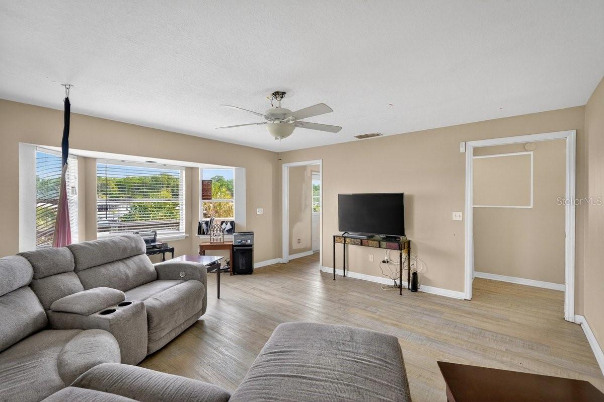 INDIAN HARBOR ESTATES UNIT 04 - Residential