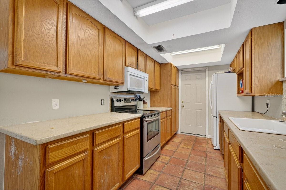 INDIAN HARBOR ESTATES UNIT 04 - Residential