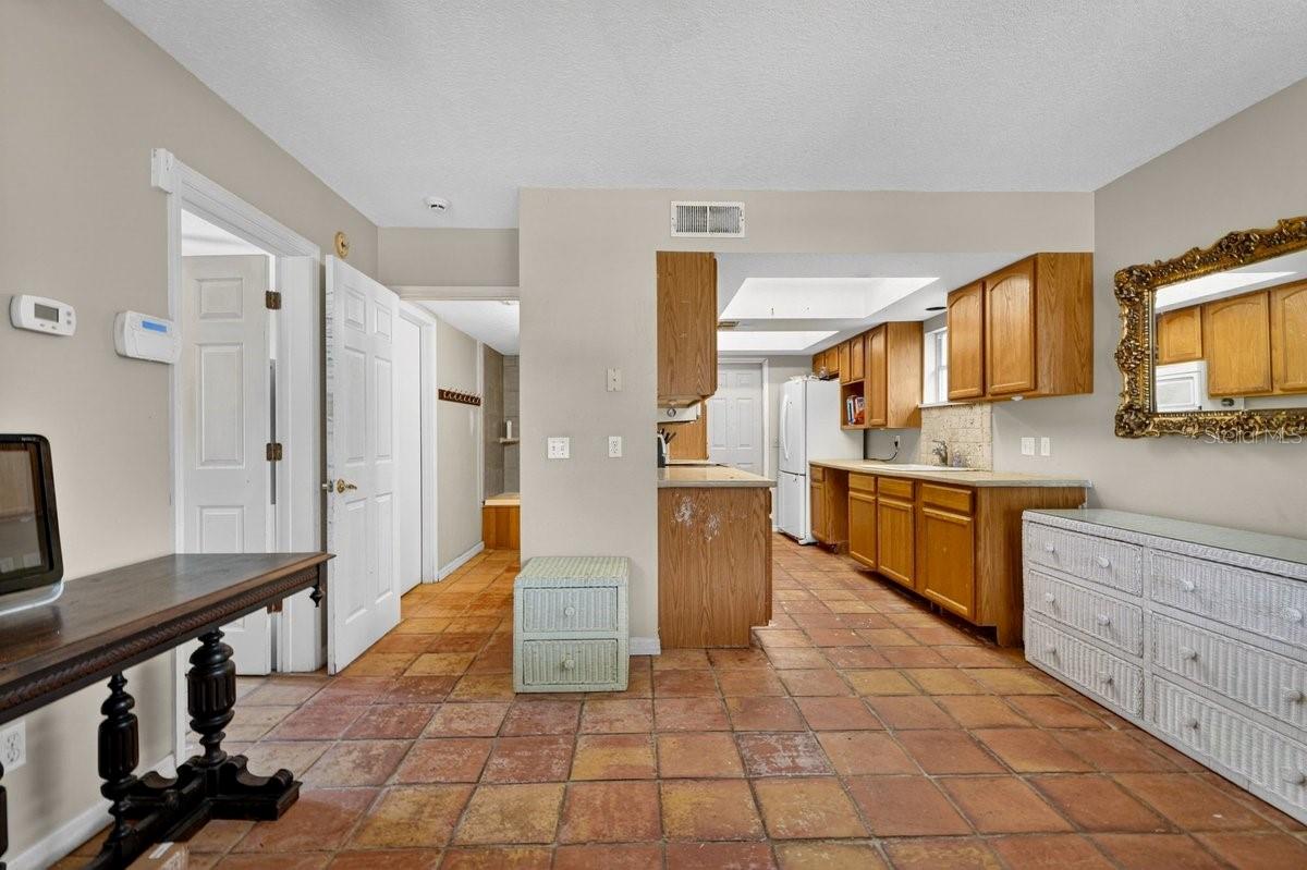 INDIAN HARBOR ESTATES UNIT 04 - Residential