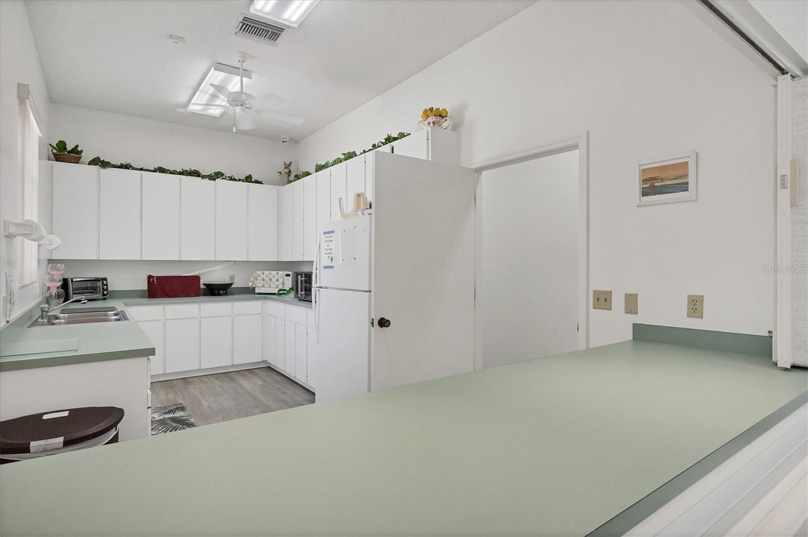 CRESTWOOD VILLAGE OF SARA 3 - Residential