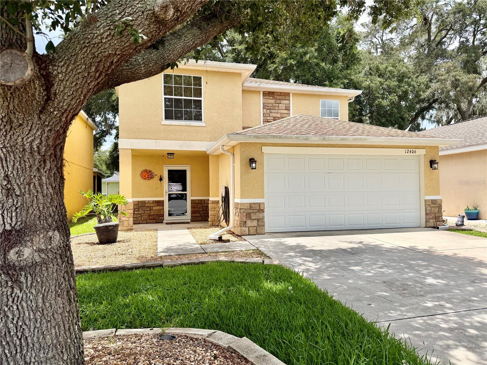 VILLAGES OF PARKWOOD - Residential