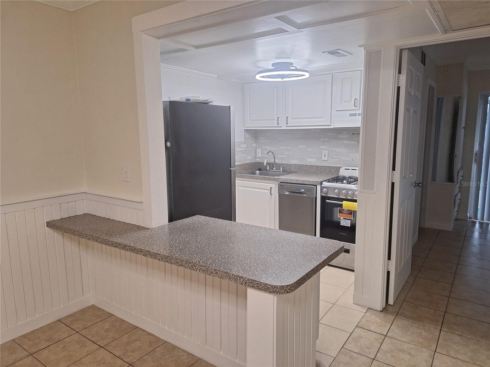WATERSIDE AT CRANES ROOST A CONDO COMMUNITY - Residential