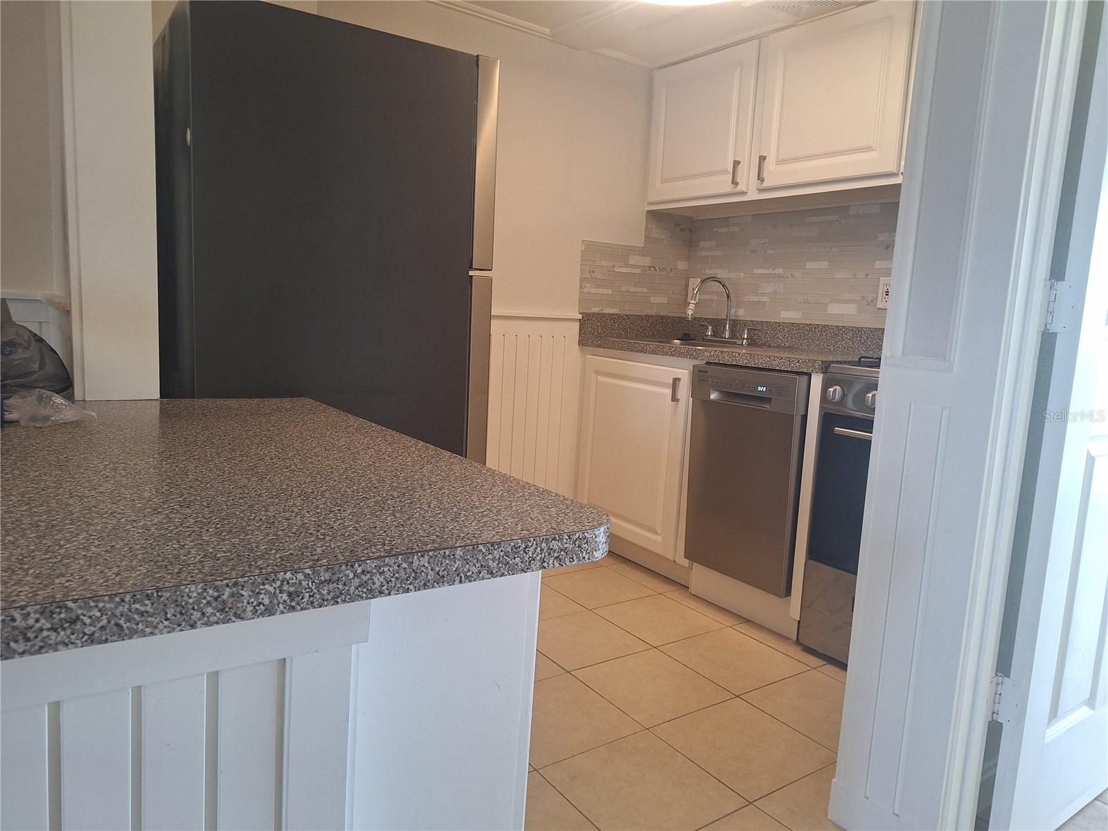WATERSIDE AT CRANES ROOST A CONDO COMMUNITY - Residential