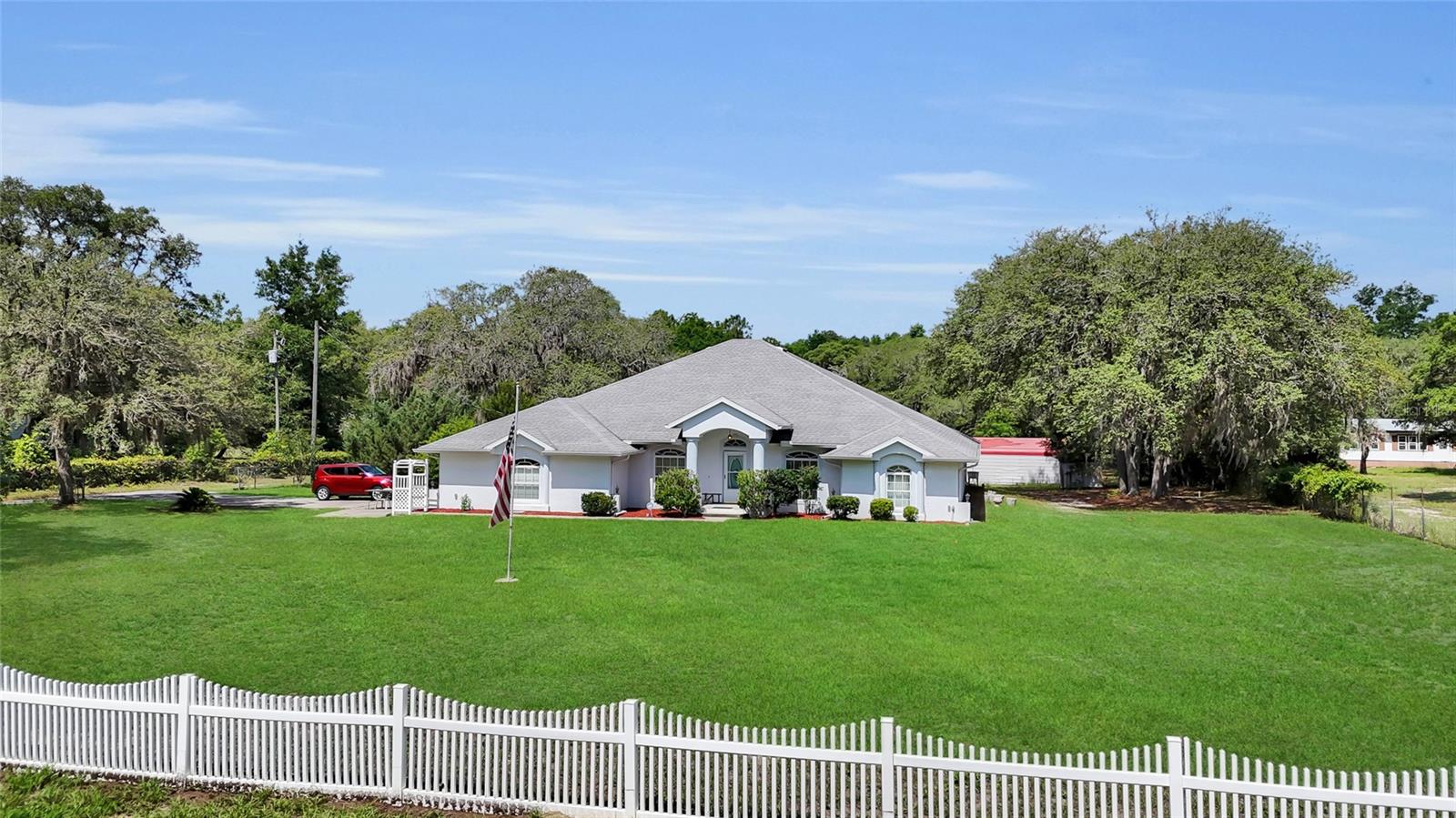 LAKE TROPICANA RANCHETTES - Residential