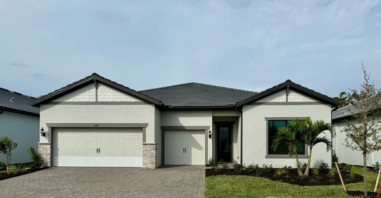 SAPPHIRE POINT PH IIIB - Residential