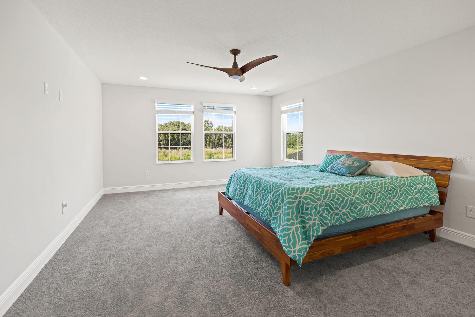 HINTON HAWKSTONE PH 2A 2B2 - Residential Lease