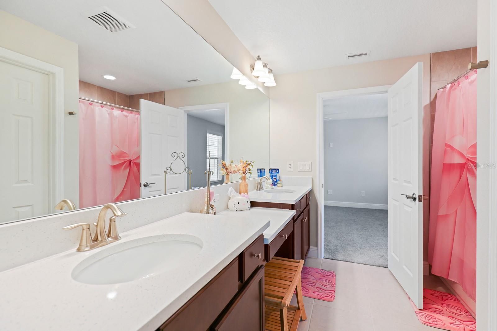 HINTON HAWKSTONE PH 2A 2B2 - Residential Lease