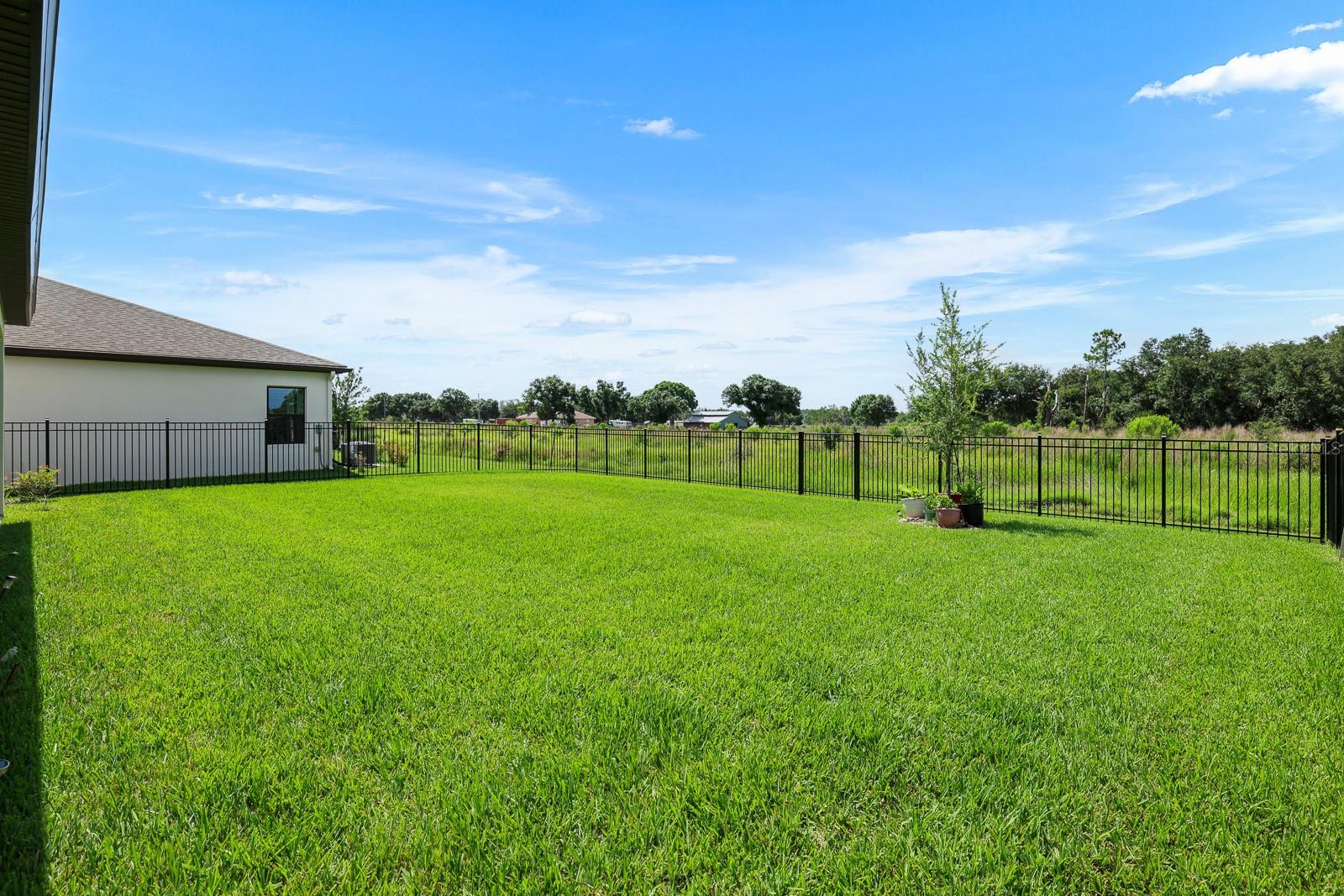 HINTON HAWKSTONE PH 2A 2B2 - Residential Lease