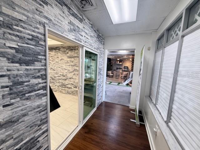 WOODHAVEN - Commercial Sale