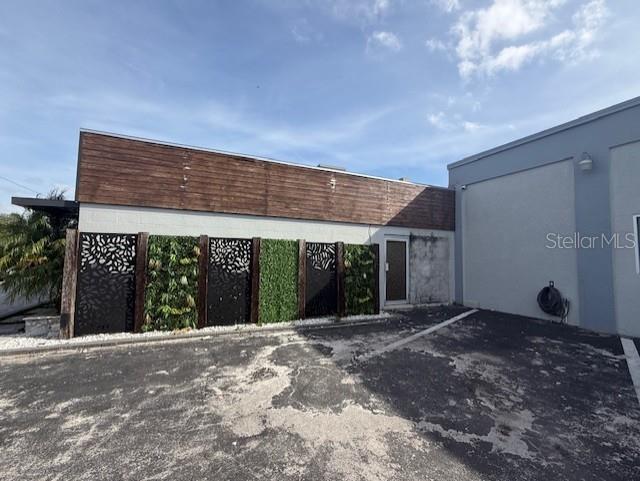 WOODHAVEN - Commercial Sale