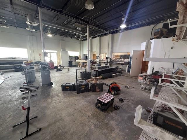 WOODHAVEN - Commercial Sale