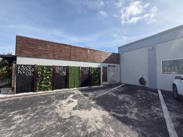 WOODHAVEN - Commercial Sale