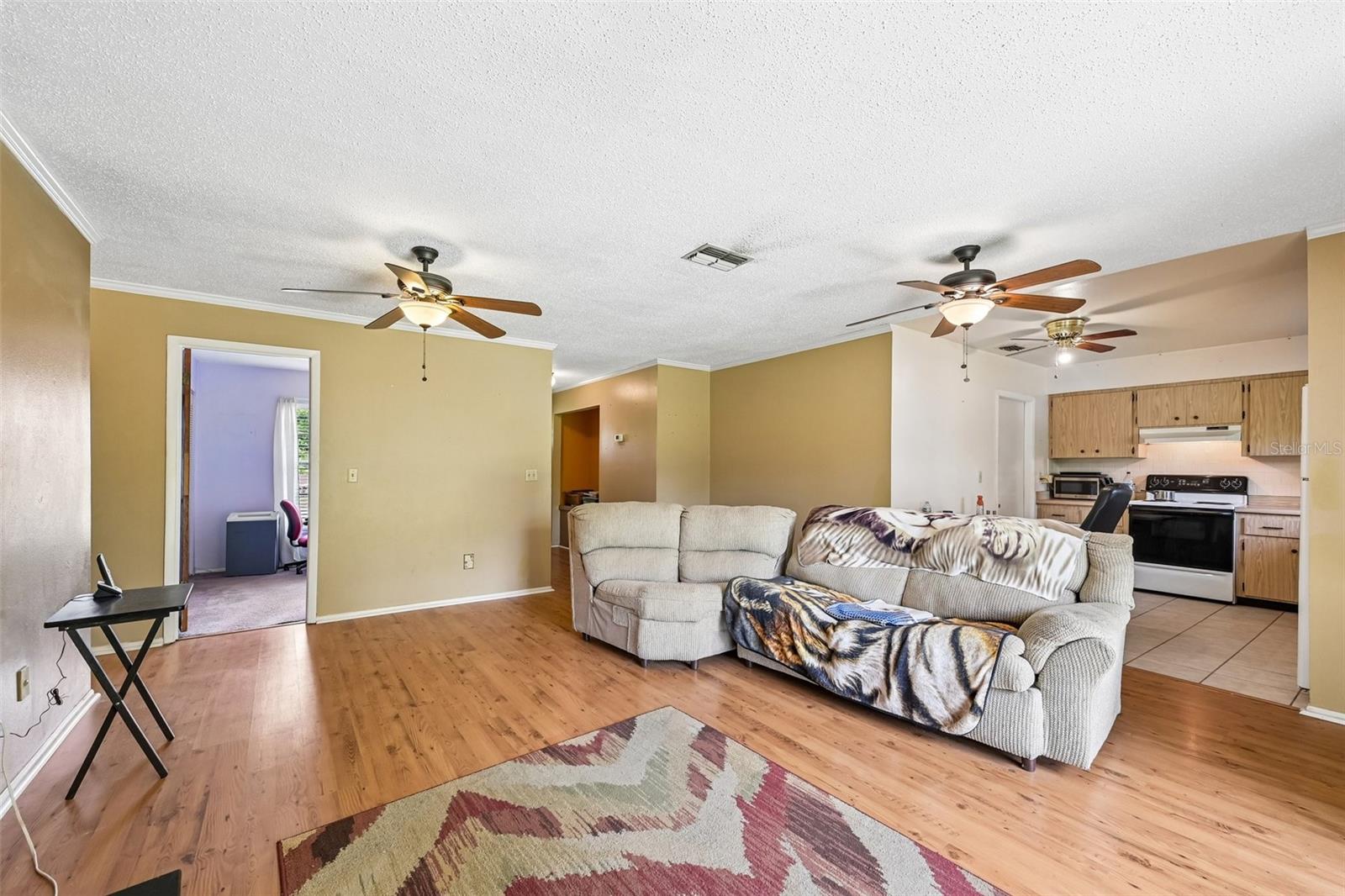 MANATEE PALMS UNIT THREE - Residential