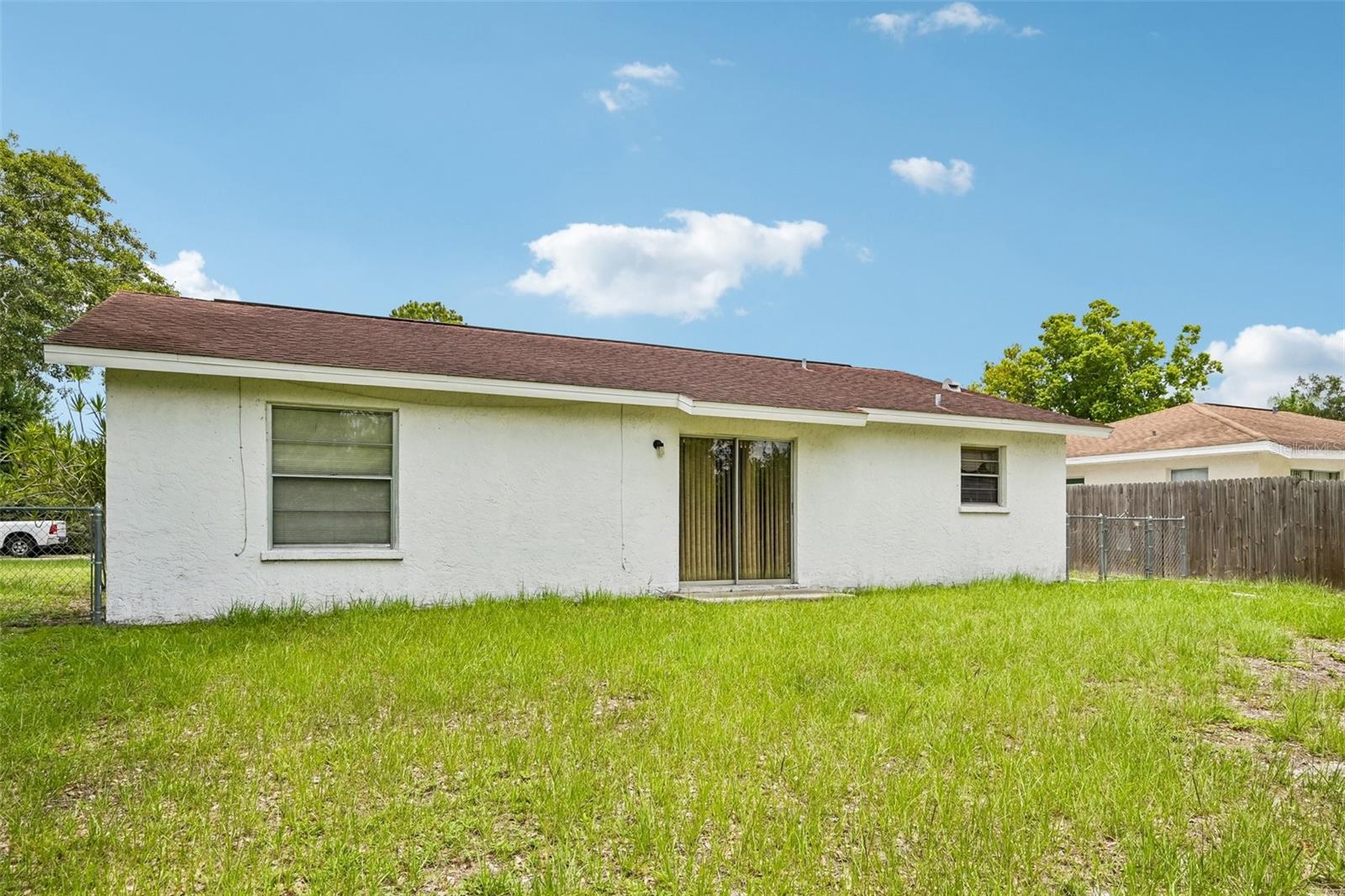 MANATEE PALMS UNIT THREE - Residential