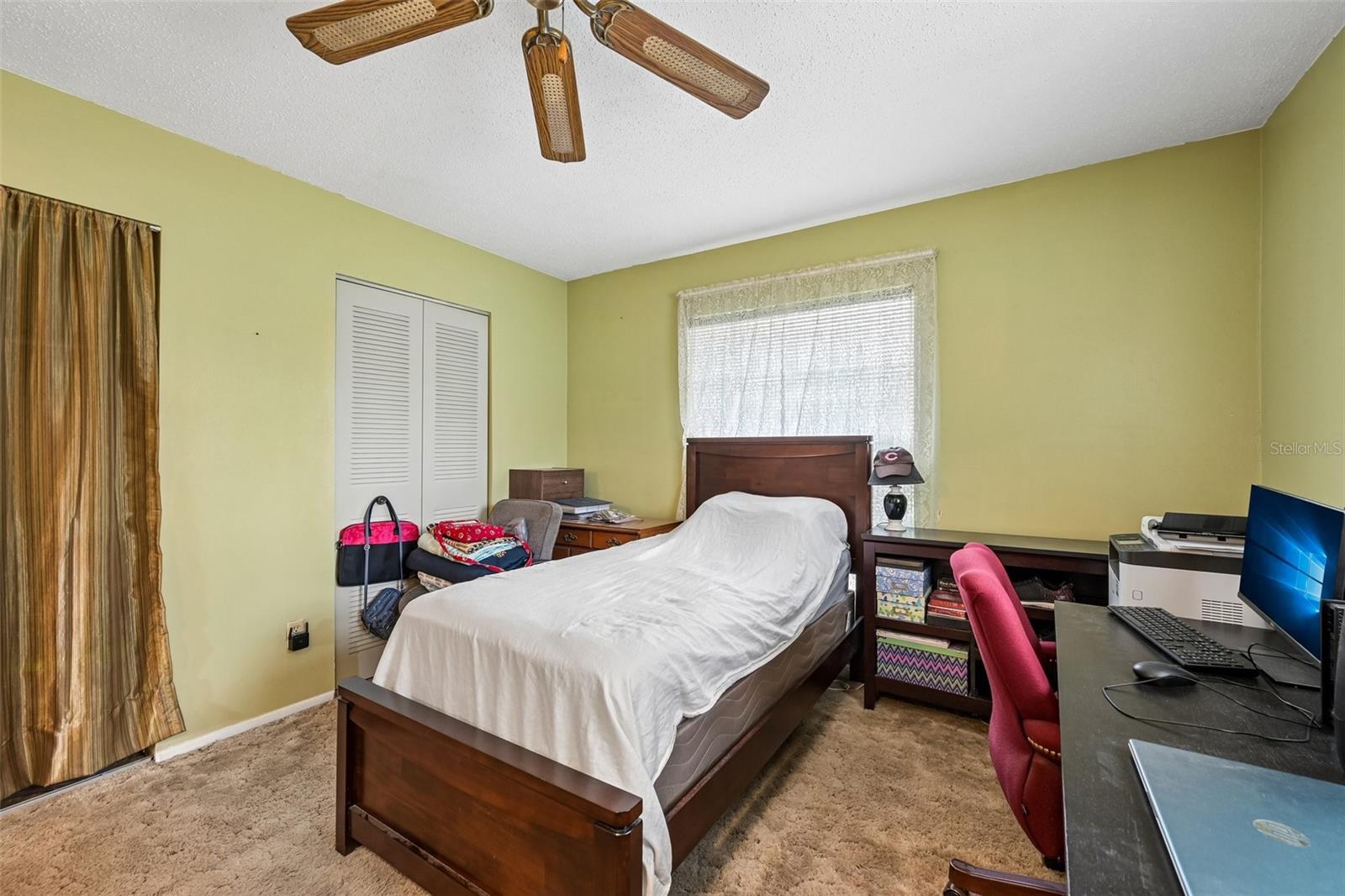 MANATEE PALMS UNIT THREE - Residential