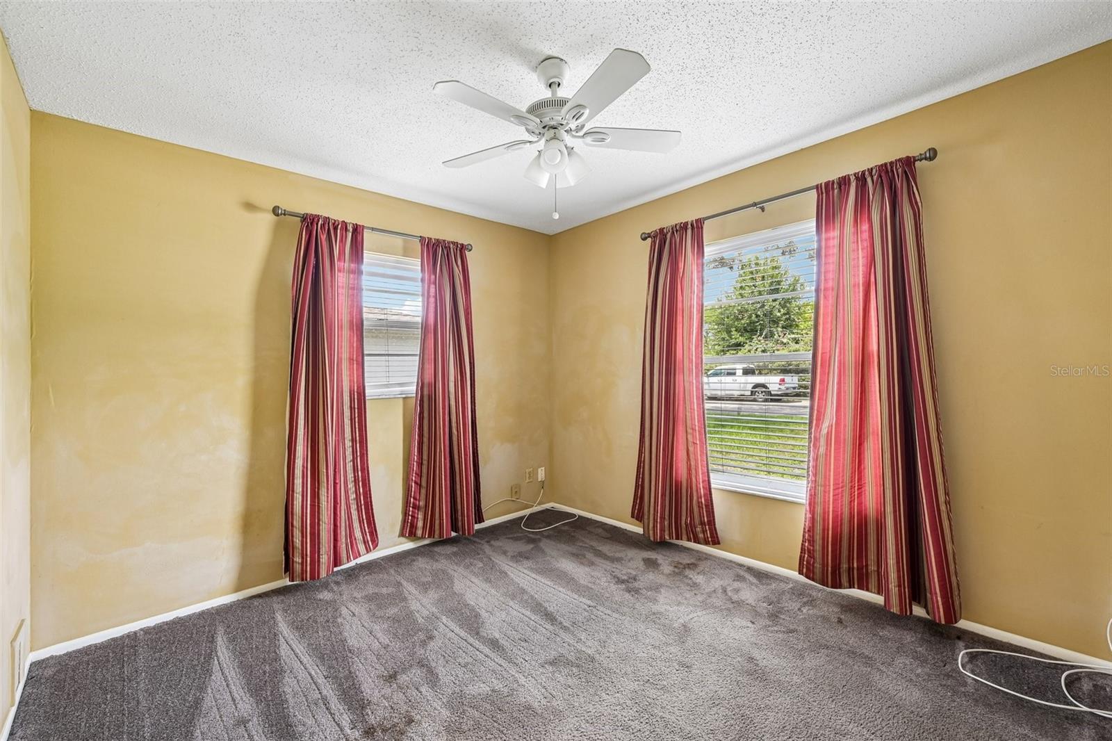 MANATEE PALMS UNIT THREE - Residential