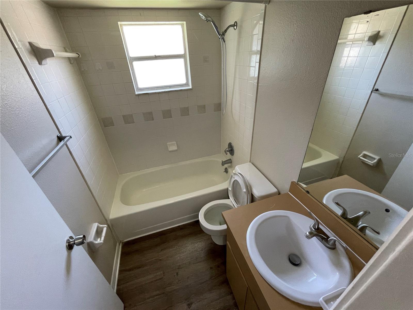 SEVEN ACRES SUB - Residential Lease