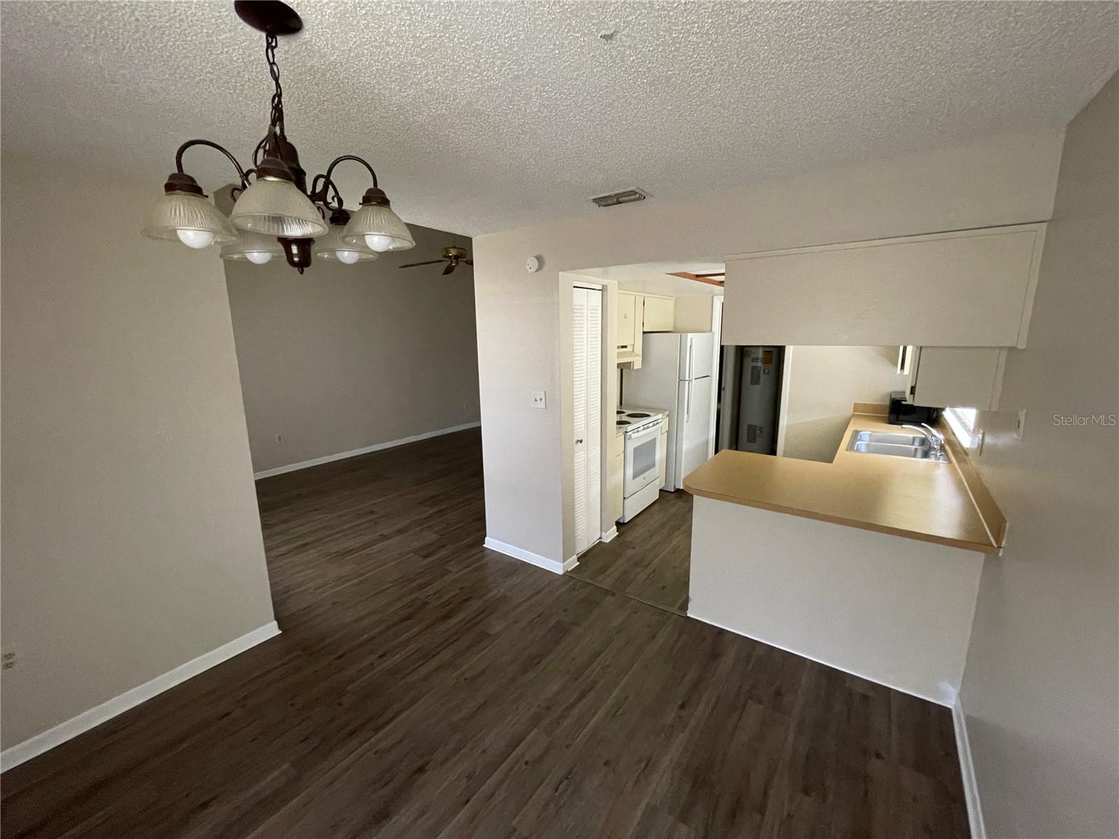 SEVEN ACRES SUB - Residential Lease