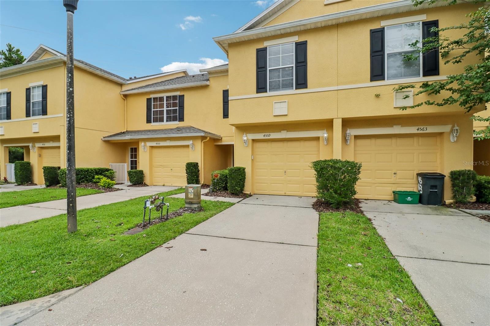 HAWTHORNE GLEN TWNHMS - Residential