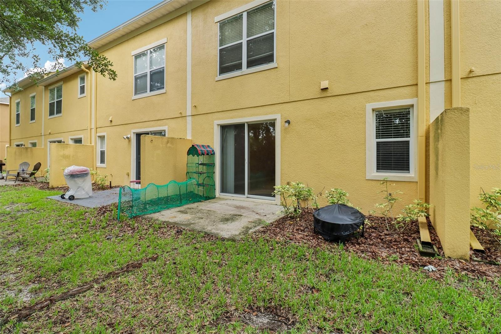HAWTHORNE GLEN TWNHMS - Residential