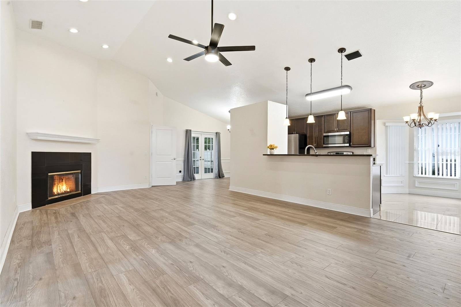 DELTONA LAKES UNIT 38 - Residential