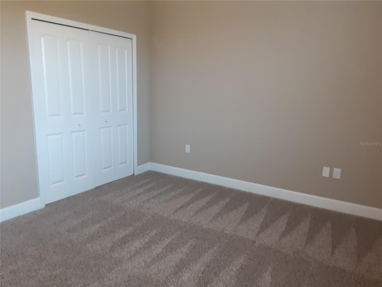 EMERALD POND SUB - Residential Lease