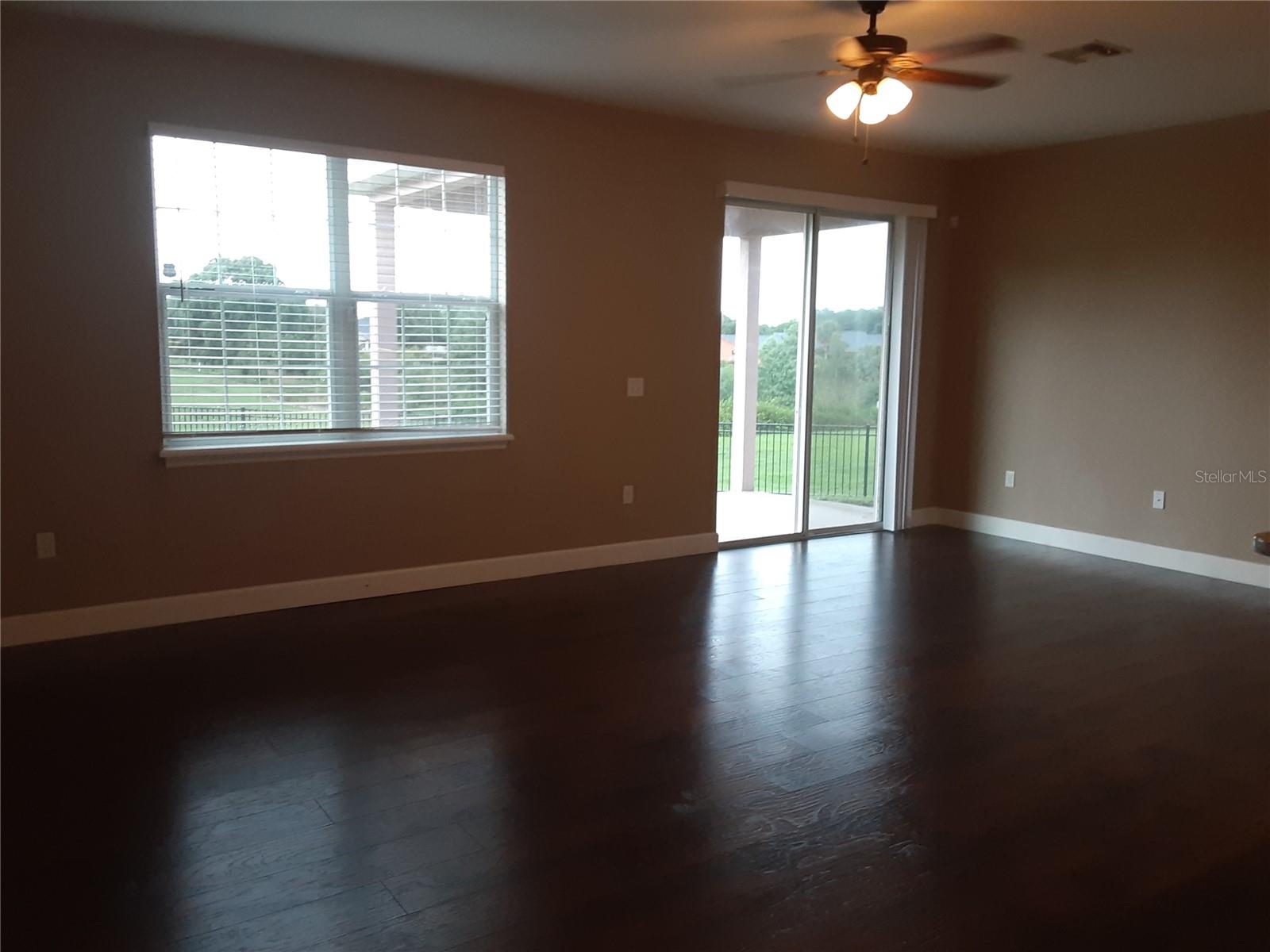 EMERALD POND SUB - Residential Lease