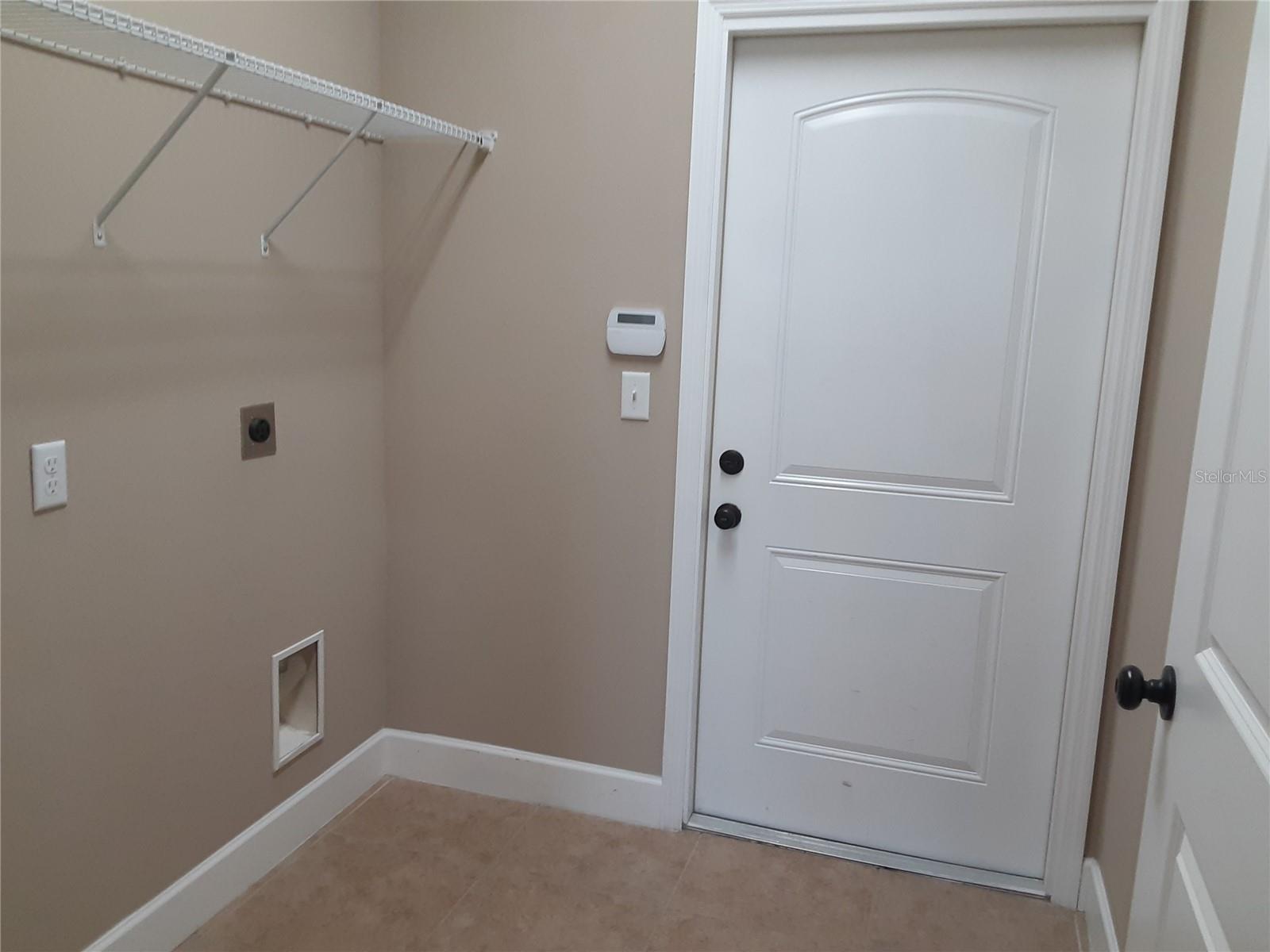 EMERALD POND SUB - Residential Lease