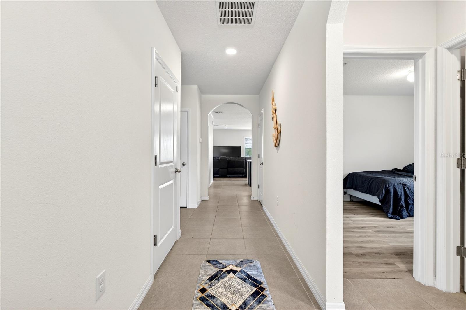 LAKE DIAMOND NORTH - Residential