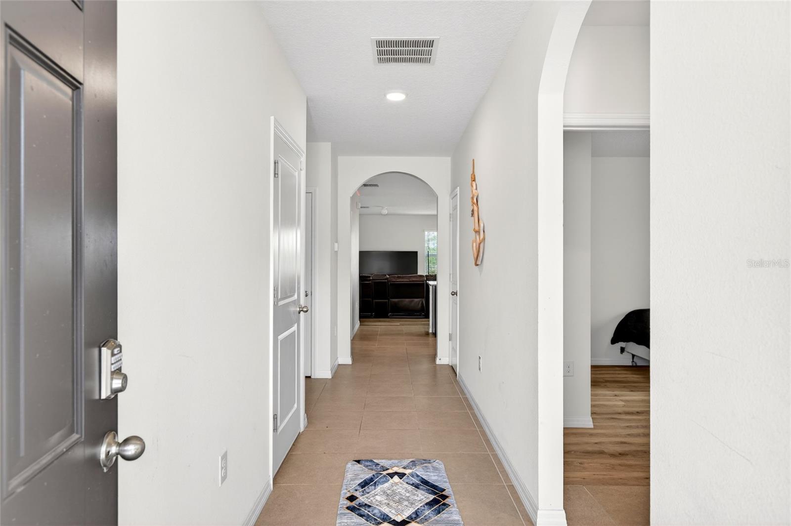LAKE DIAMOND NORTH - Residential