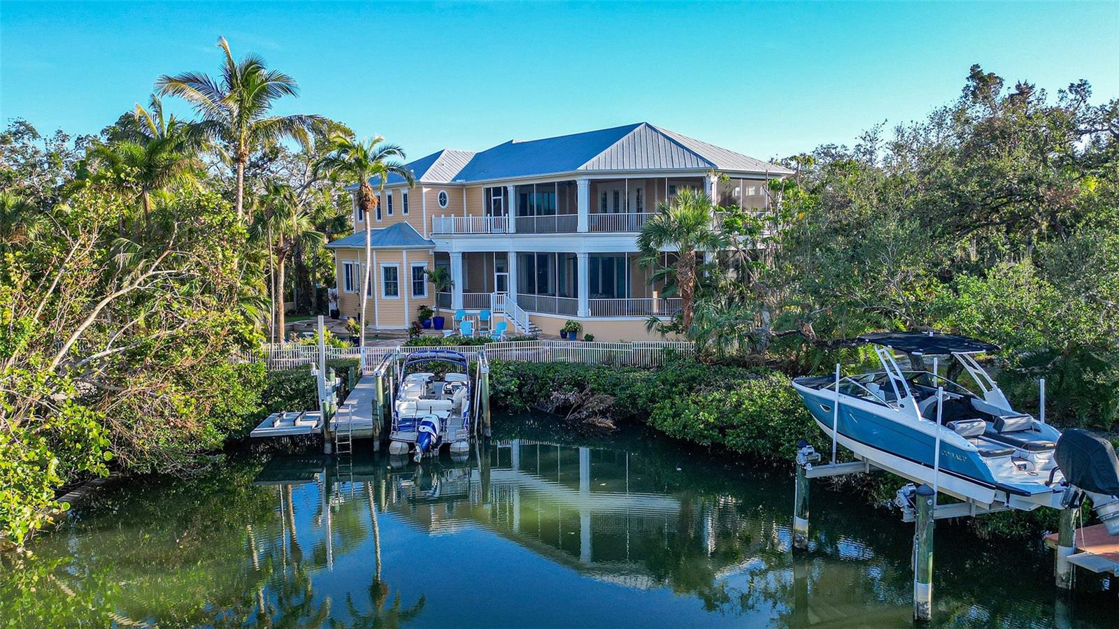 HIDDEN HARBOR - Residential