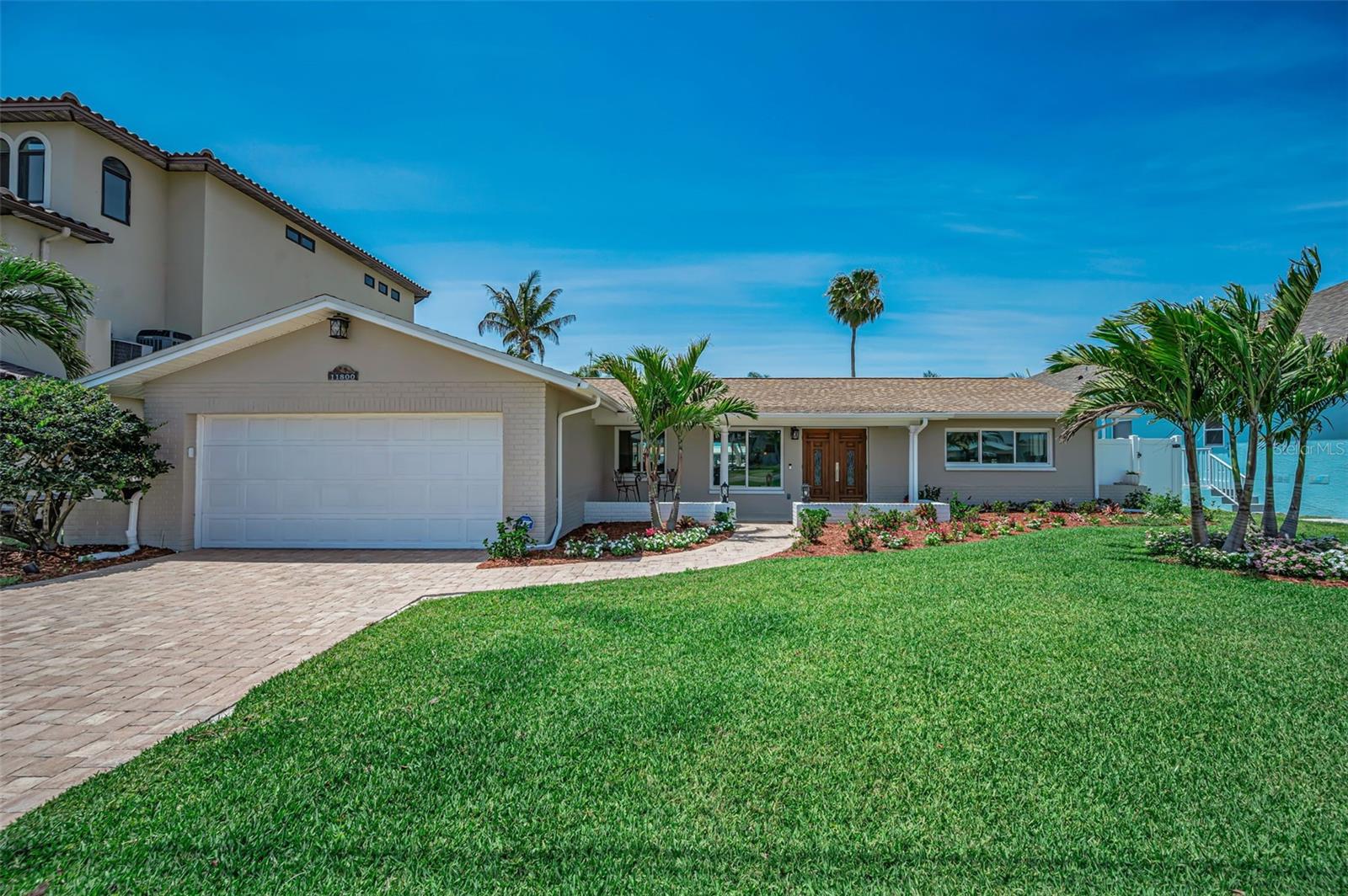 CAPRI ISLE - Residential