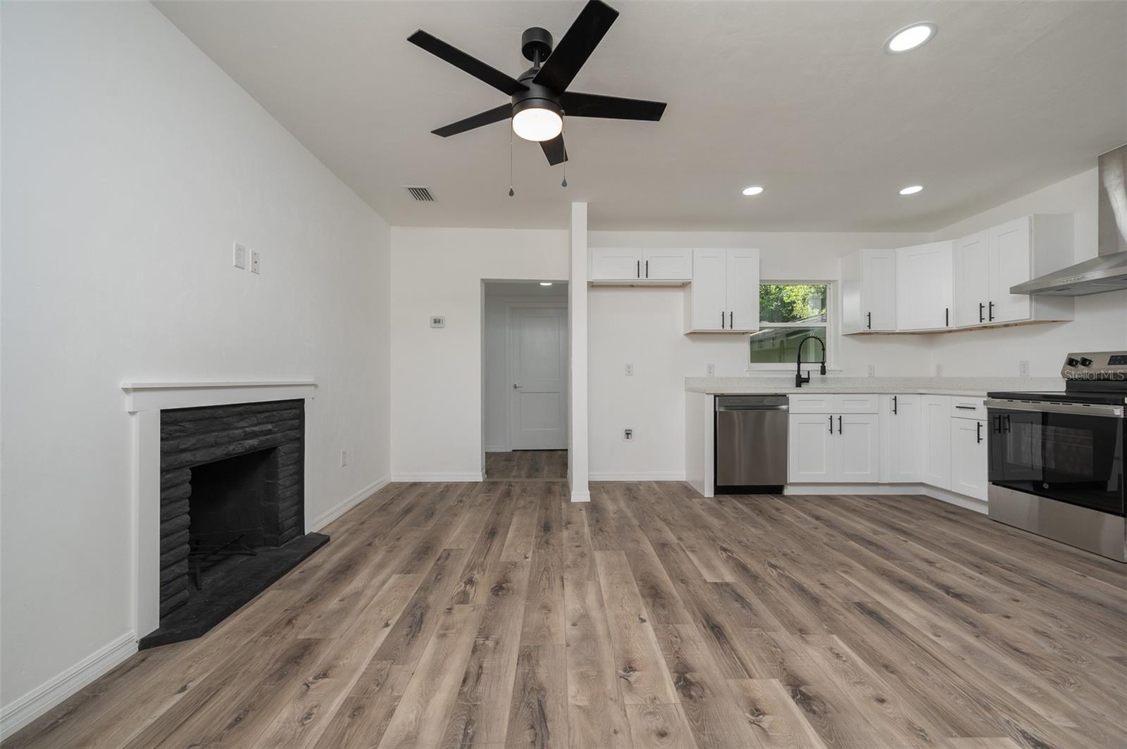 RIDGE-VIEW - Residential